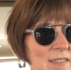 Meet your Posher, Leslie